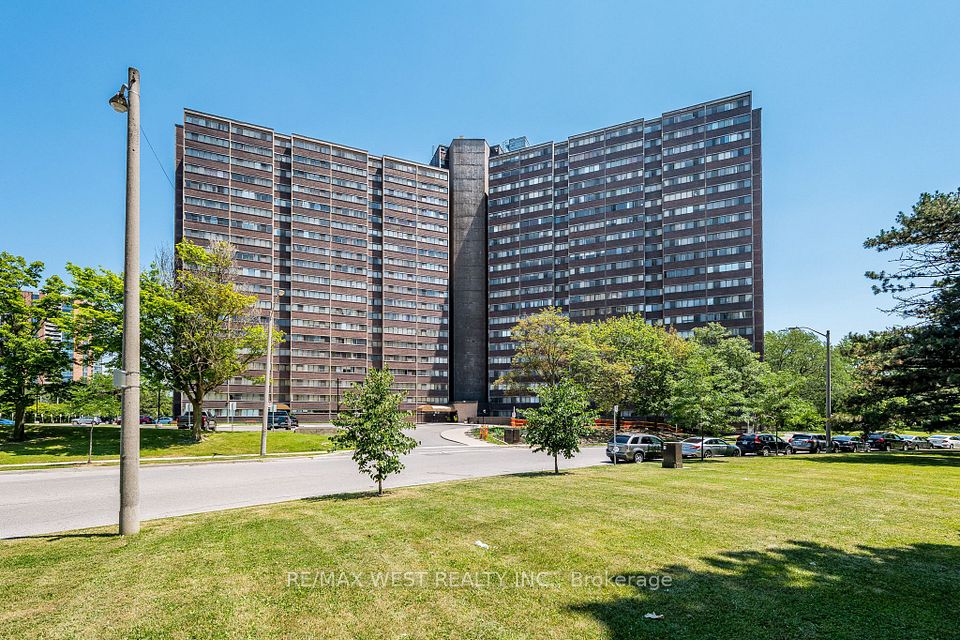 11 Wincott Drive 1104, Toronto, ON M9R 2R9 at 11 Wincott Drive 1104, Toronto, ON M9R 2R9, Toronto W09, ON, M9R 2R9