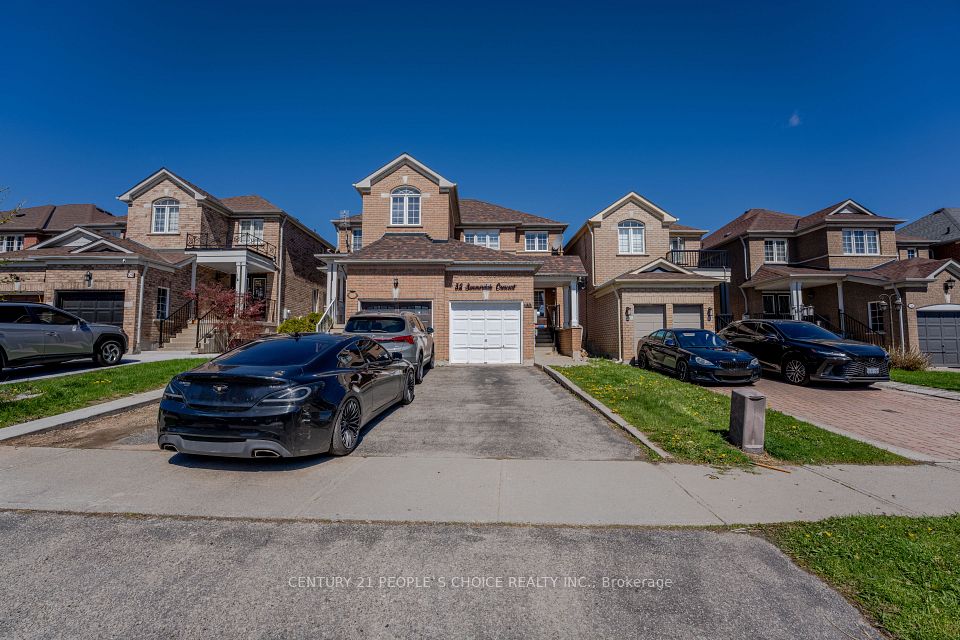 Semi-Detached at 32 Summerdale Crescent, Brampton, ON L6X 4V8, Brampton