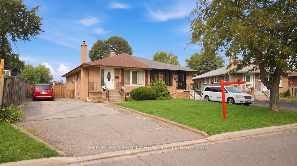 Semi-Detached  at 7089 Landen Court, Mississauga, ON L4T 2H9, Mississauga