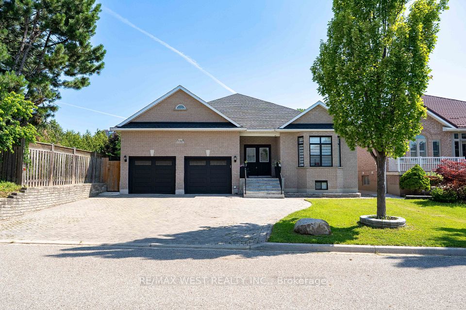 Detached at 3163 Rolling Stone Court, Mississauga, ON L5B 4G5, Mississauga