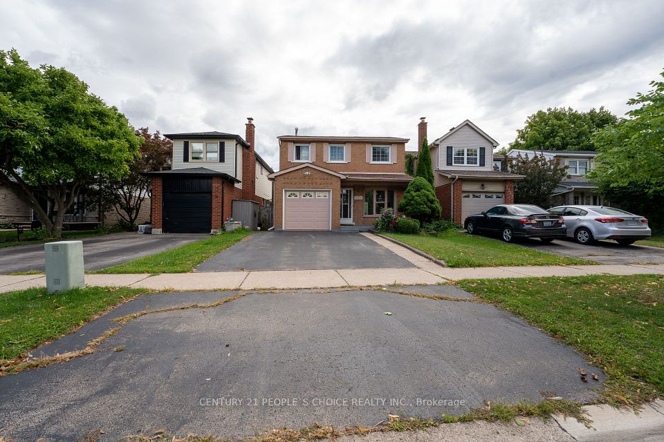 2247 Silverbirch Court, Burlington, ON L7M 3H4 at 2247 Silverbirch Court, Burlington, ON L7M 3H4, Burlington, ON, L7M 3H4