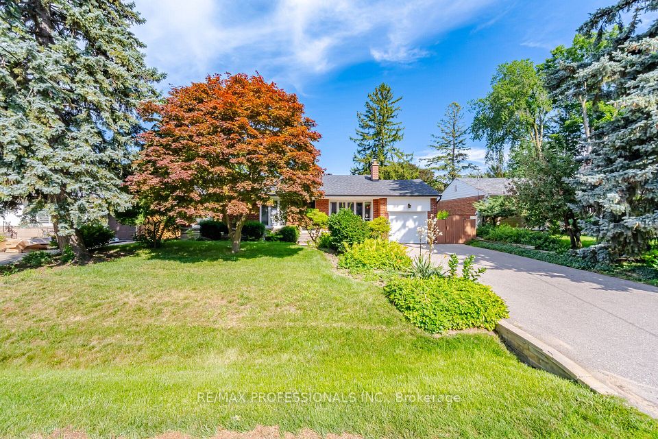 1453 Glenwatson Drive, Mississauga, ON L5E 2V8 at 1453 Glenwatson Drive, Mississauga, ON L5E 2V8, Mississauga, ON, L5E 2V8
