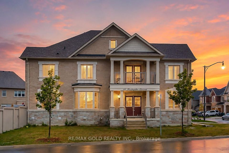 15 Farringdon Crescent, Brampton, ON L7A 4Z5 at 15 Farringdon Crescent, Brampton, ON L7A 4Z5, Brampton, ON, L7A 4Z5