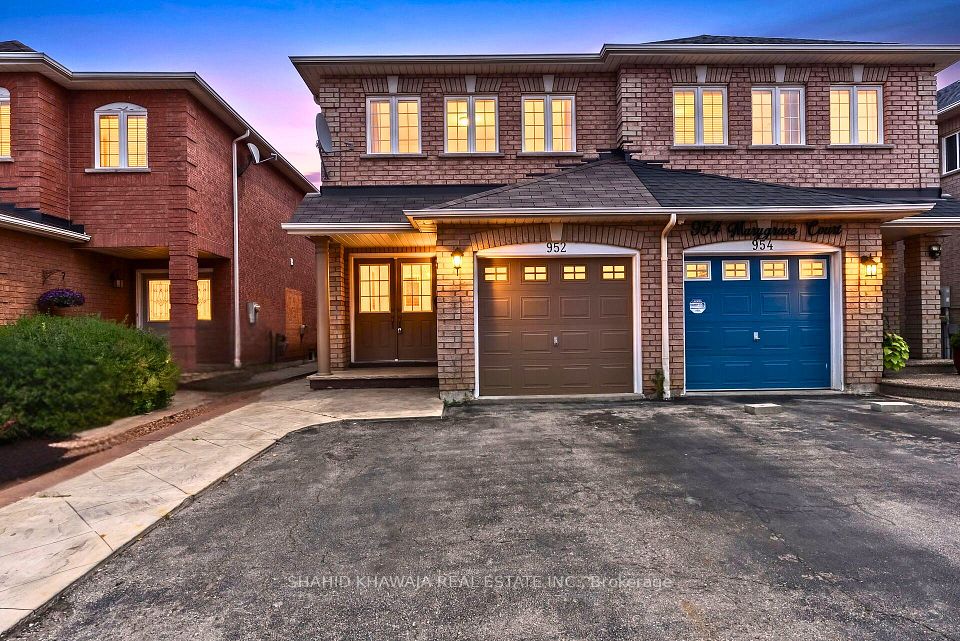 952 Marygrace Court, Mississauga, ON L5V 2V7 at 952 Marygrace Court, Mississauga, ON L5V 2V7, Mississauga, ON, L5V 2V7