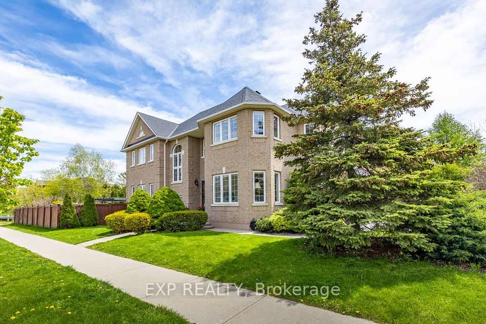 2137 Frontier Drive, Oakville, ON L6M 3S3 at 2137 Frontier Drive, Oakville, ON L6M 3S3, Oakville, ON, L6M 3S3