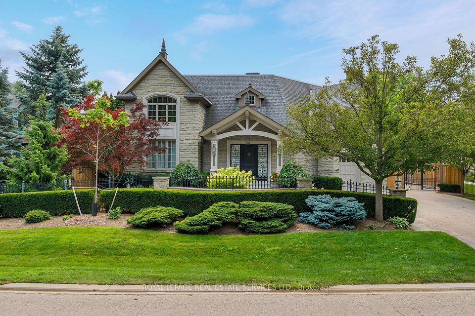 Detached at 70 Shorewood Place, Oakville, ON L6K 3Y4, Oakville