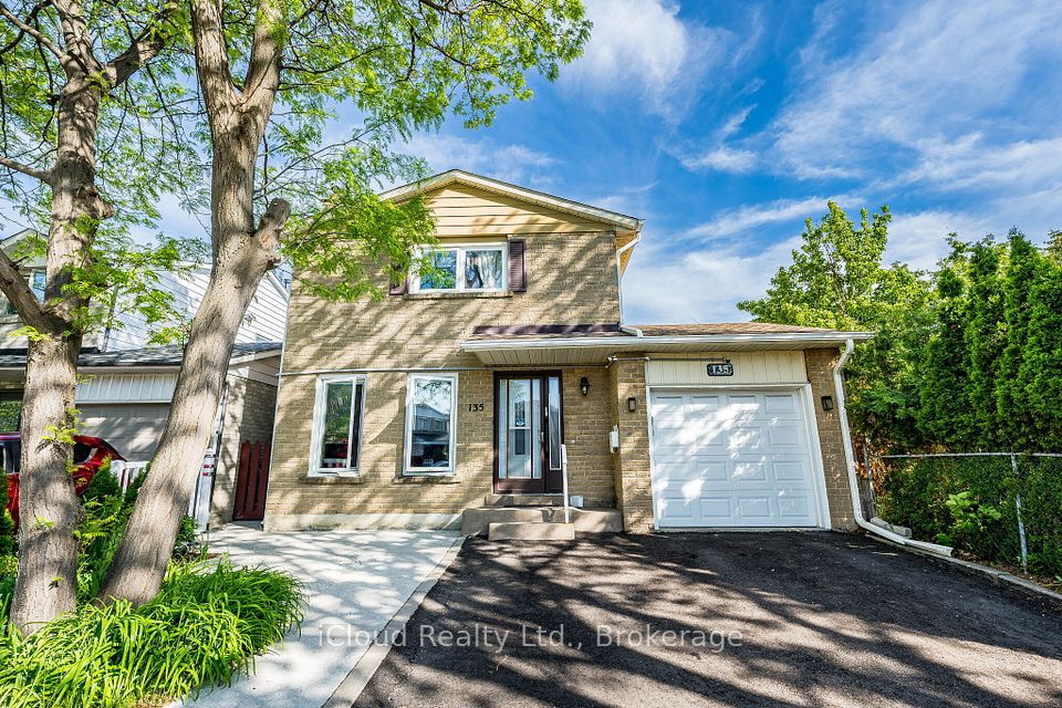 135 Autumn Glen Circle, Toronto, ON M9W 6B3 at 135 Autumn Glen Circle, Toronto, ON M9W 6B3, Toronto W10, ON, M9W 6B3
