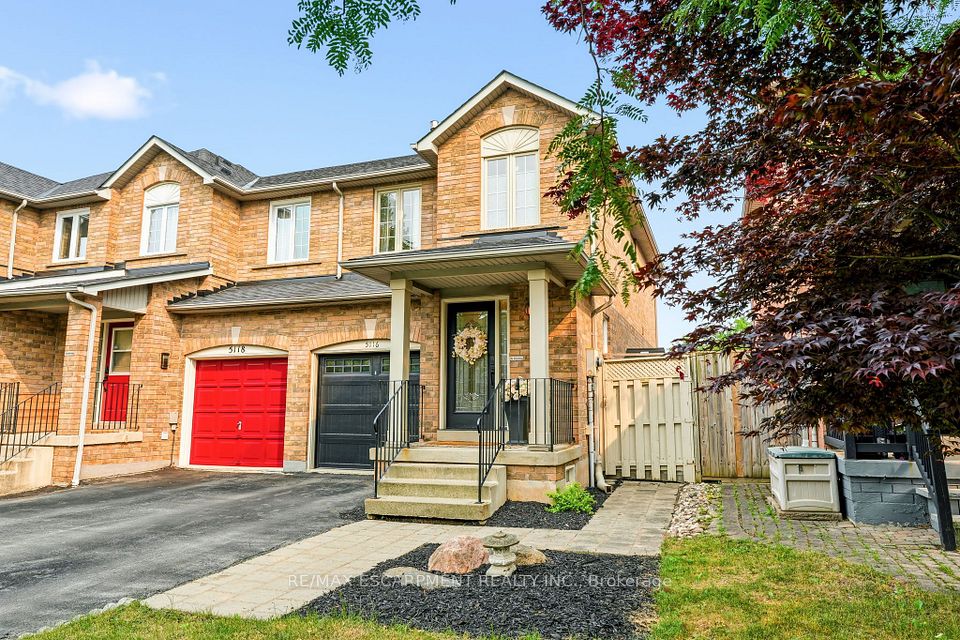 Att/Row/Townhouse at 5116 Silvercreek Drive, Burlington, ON L7L 6K5, Burlington