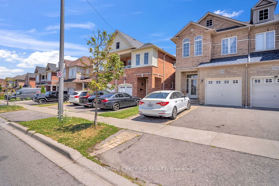 Semi-Detached  at 3274 Sunlight Street, Mississauga, ON L5M 0G7, Mississauga