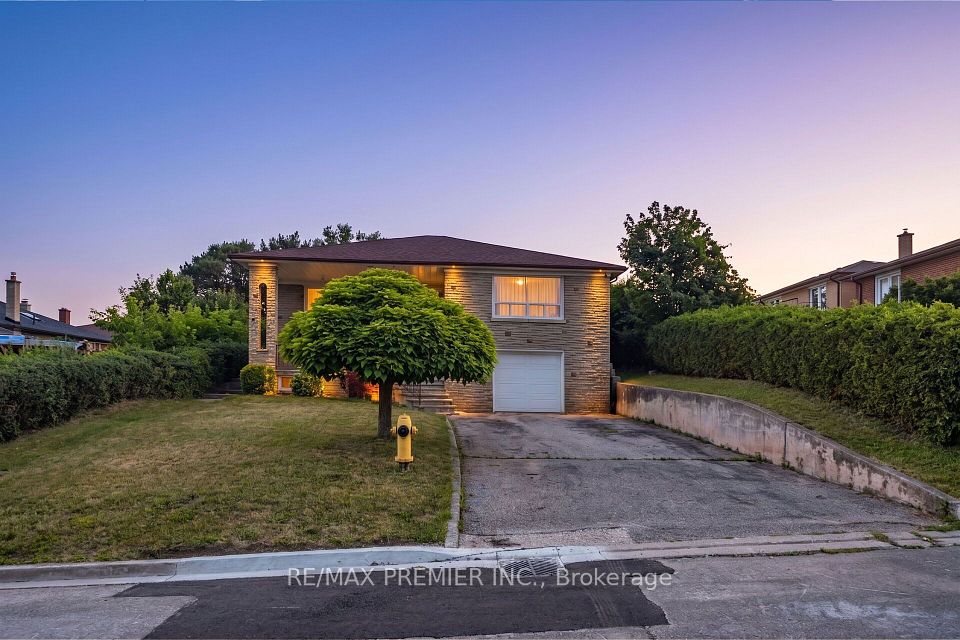 6 Canton Avenue, Toronto, ON M3M 1N2 at 6 Canton Avenue, Toronto, ON M3M 1N2, Toronto W05, ON, M3M 1N2
