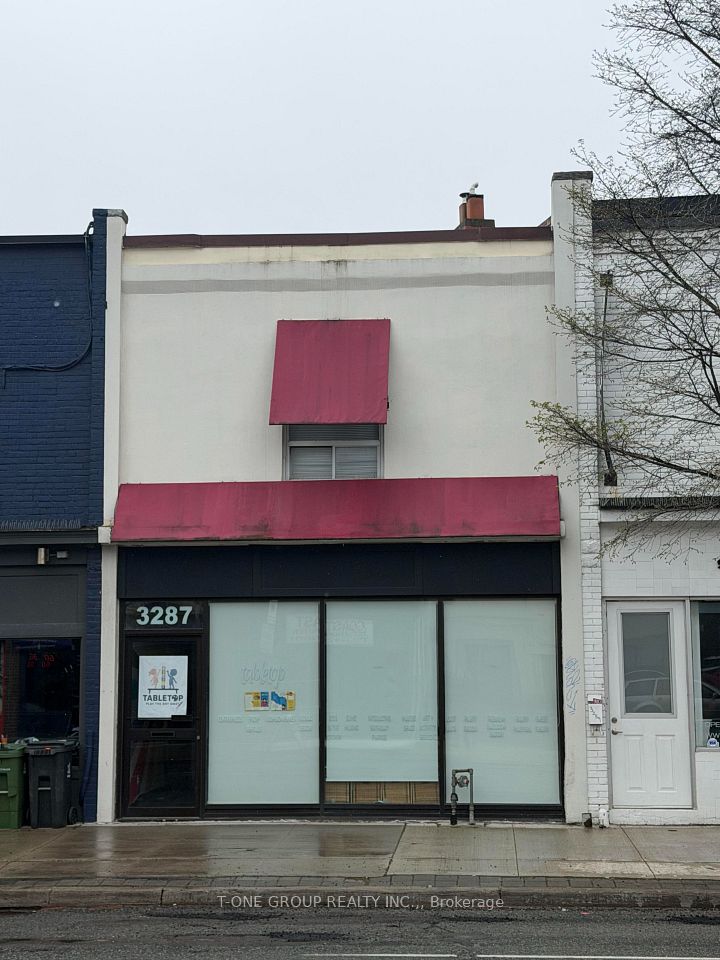 3287 Dundas Street W, Toronto, ON M6P 2A5