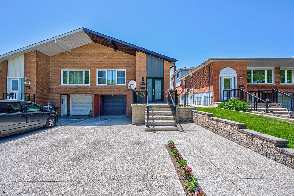 2560 Palisander Avenue, Mississauga, ON L5B 2L2 at 2560 Palisander Avenue, Mississauga, ON L5B 2L2, Mississauga, ON, L5B 2L2
