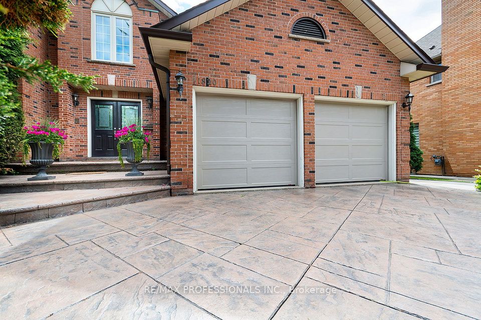 1820 Shady Creek Court, Mississauga, ON L5L 3W2 at 1820 Shady Creek Court, Mississauga, ON L5L 3W2, Mississauga, ON, L5L 3W2