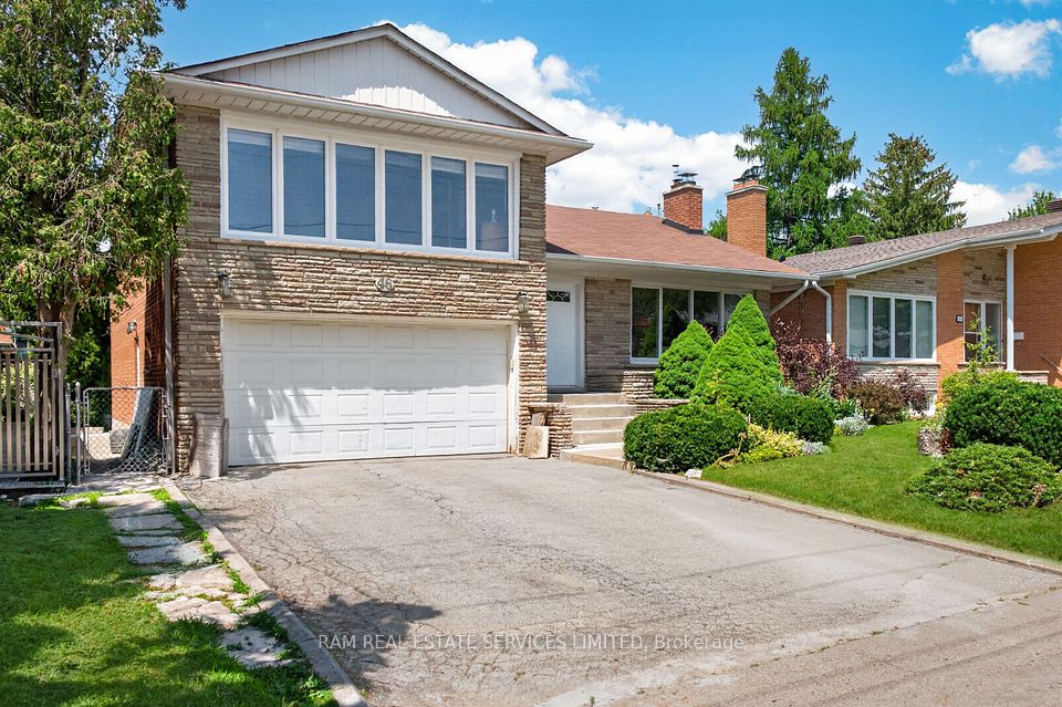 46 Summitcrest Drive, Toronto, ON M9P 1H3 at 46 Summitcrest Drive, Toronto, ON M9P 1H3, Toronto W09, ON, M9P 1H3