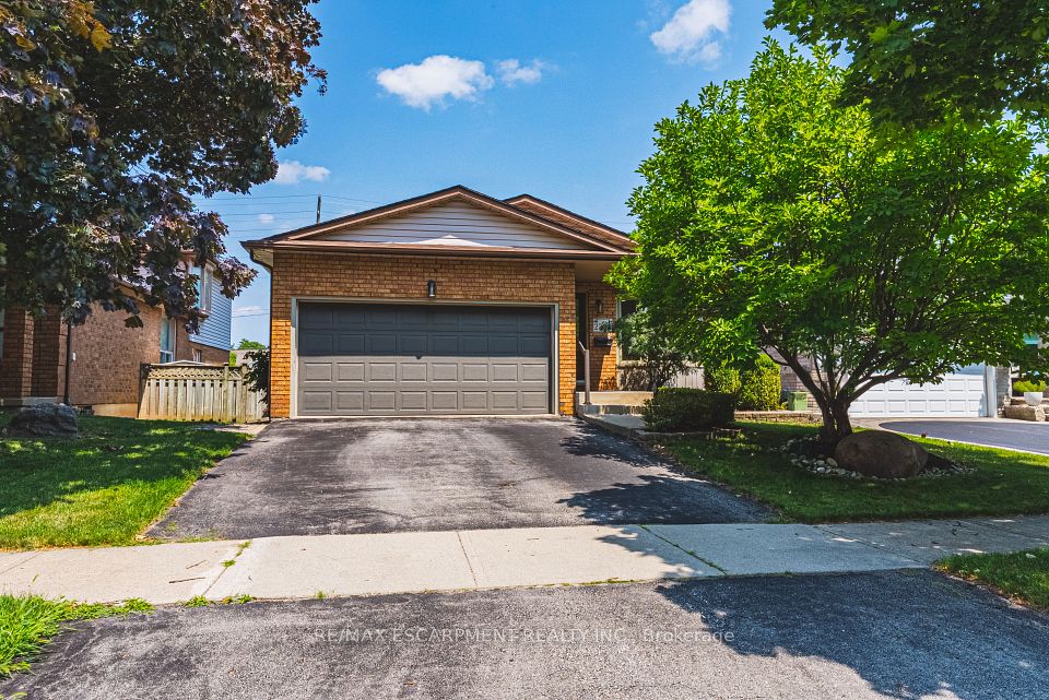 2206 Donald Road, Burlington, ON L7M 3R9 at 2206 Donald Road, Burlington, ON L7M 3R9, Burlington, ON, L7M 3R9