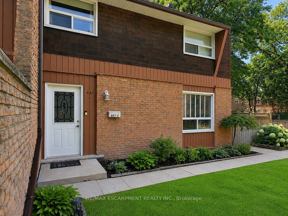 661 Francis Road 4, Burlington, ON L7T 3X6 at 661 Francis Road 4, Burlington, ON L7T 3X6, Burlington, ON, L7T 3X6