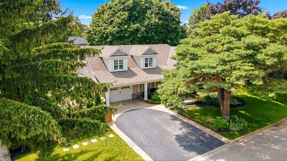 330 Camelot Court, Burlington, ON L7L 2G3 at 330 Camelot Court, Burlington, ON L7L 2G3, Burlington, ON, L7L 2G3
