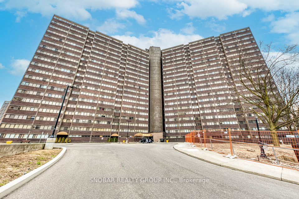 11 Wincott Drive 810, Toronto, ON M9R 2R9 at 11 Wincott Drive 810, Toronto, ON M9R 2R9, Toronto W09, ON, M9R 2R9