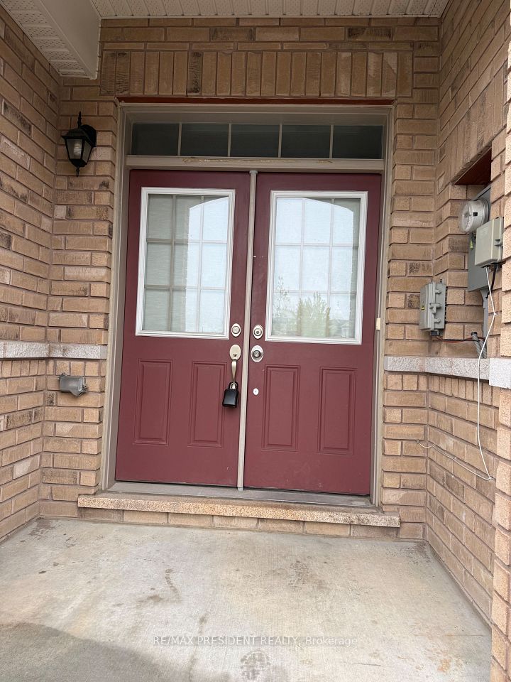 98 Davenfield Circle, Brampton, ON L6P 4M1 at 98 Davenfield Circle, Brampton, ON L6P 4M1, Brampton, ON, L6P 4M1