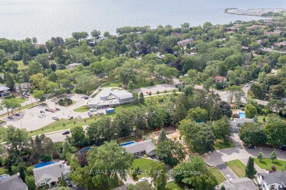 1566 Venetia Drive, Oakville, ON L6L 1K7 at 1566 Venetia Drive, Oakville, ON L6L 1K7, Oakville, ON, L6L 1K7
