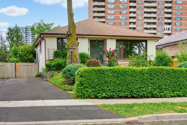 41 Strathavon Drive, Toronto, ON M9V 2H4 at 41 Strathavon Drive, Toronto, ON M9V 2H4, Toronto W10, ON, M9V 2H4
