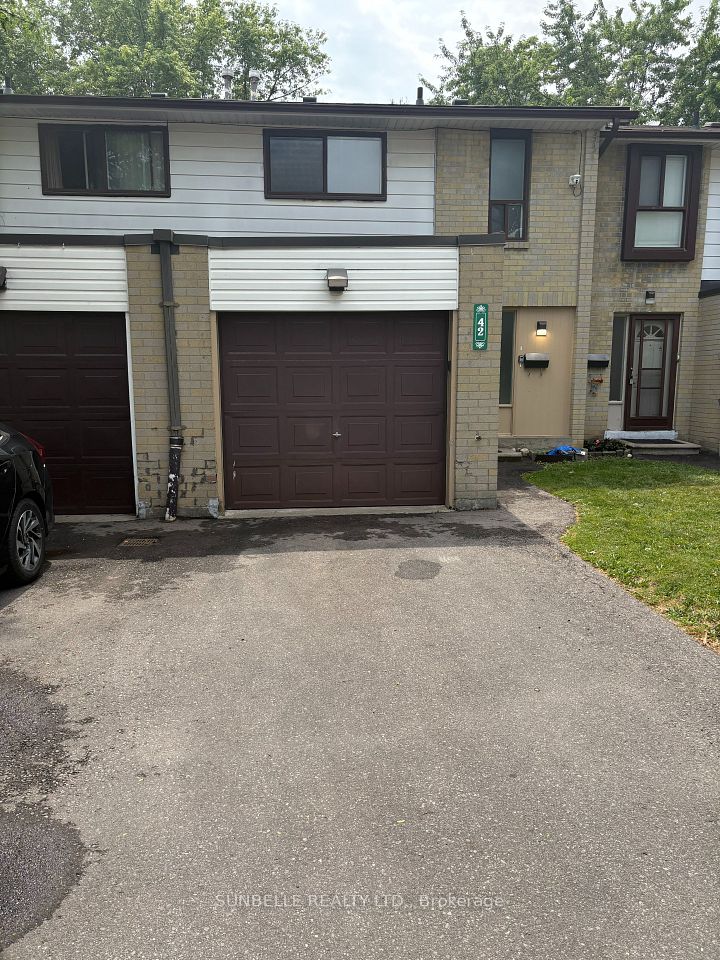 42 Fleetwood Crescent, Brampton, ON L6T 2E5 at 42 Fleetwood Crescent, Brampton, ON L6T 2E5, Brampton, ON, L6T 2E5