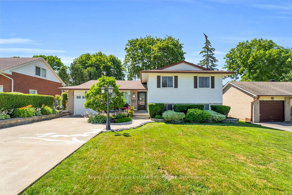 233 Elmore Drive, Halton Hills, ON L7J 1T8 at 233 Elmore Drive, Halton Hills, ON L7J 1T8, Halton Hills, ON, L7J 1T8