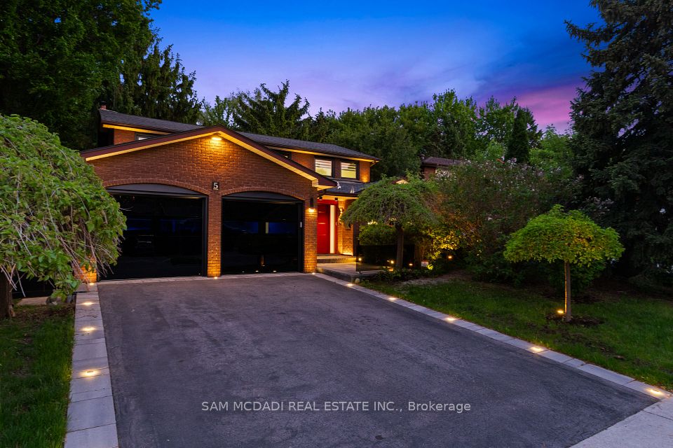 5 Canterbury Crescent, Toronto, ON M9A 5A4 at 5 Canterbury Crescent, Toronto, ON M9A 5A4, Toronto W08, ON, M9A 5A4