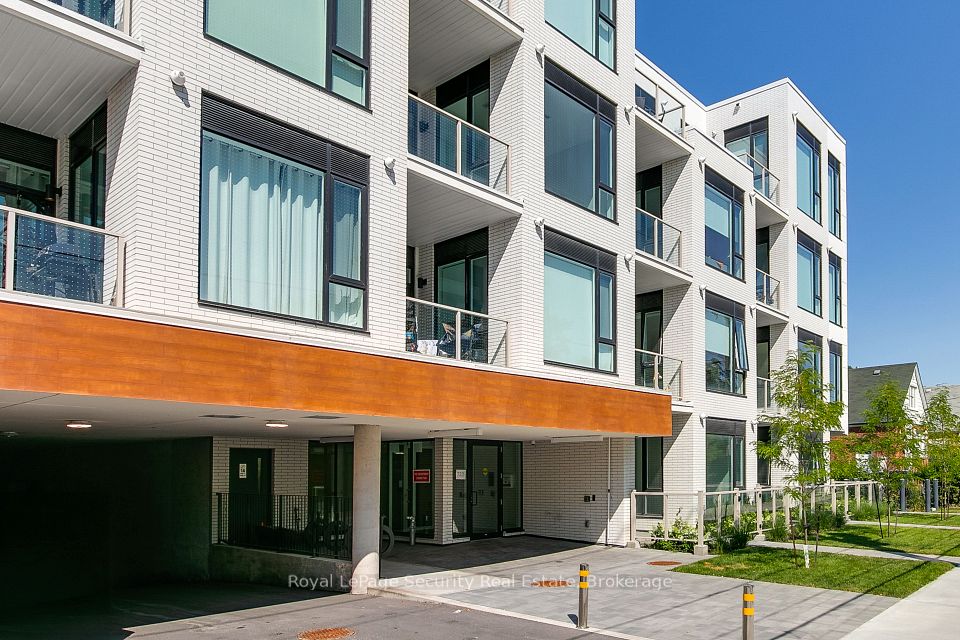722 Marlee Avenue 301, Toronto, ON M6B 3J7 at 722 Marlee Avenue 301, Toronto, ON M6B 3J7, Toronto W04, ON, M6B 3J7
