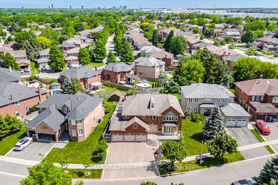 36 Shadywood Road, Brampton, ON L6Z 4M1 at 36 Shadywood Road, Brampton, ON L6Z 4M1, Brampton, ON, L6Z 4M1