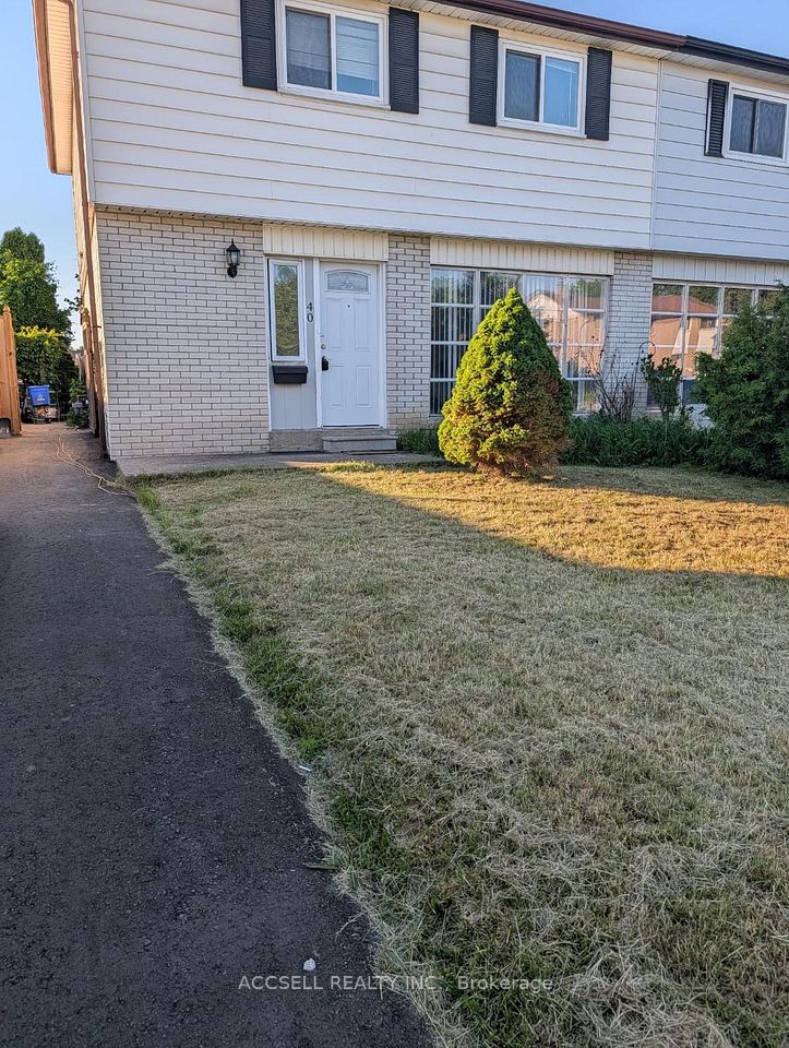 40 Flamingo Crescent, Brampton, ON L6T 2G5 at 40 Flamingo Crescent, Brampton, ON L6T 2G5, Brampton, ON, L6T 2G5