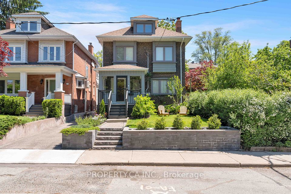 9 Fairview Avenue, Toronto, ON M6P 3A2 at 9 Fairview Avenue, Toronto, ON M6P 3A2, Toronto W02, ON, M6P 3A2