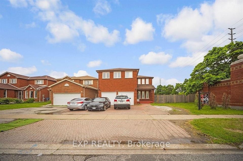 692 Huntington Ridge Drive, Mississauga, ON L5R 1Z5 at 692 Huntington Ridge Drive, Mississauga, ON L5R 1Z5, Mississauga, ON, L5R 1Z5