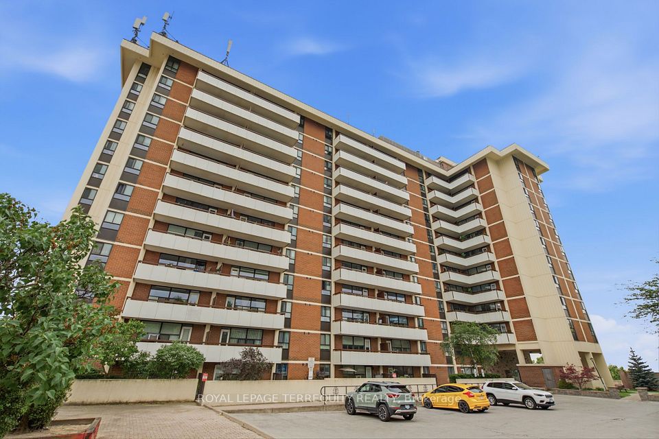 541 Blackthorn Avenue 808, Toronto, ON M6M 5A6 at 541 Blackthorn Avenue 808, Toronto, ON M6M 5A6, Toronto W03, ON, M6M 5A6