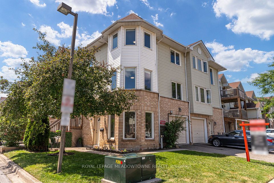 2 Wylie Circle 85, Halton Hills, ON L7G 5M1 at 2 Wylie Circle 85, Halton Hills, ON L7G 5M1, Halton Hills, ON, L7G 5M1