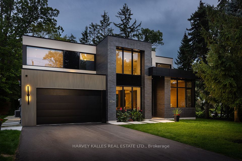 1654 Birchwood Drive, Mississauga, ON L5J 1T6 at 1654 Birchwood Drive, Mississauga, ON L5J 1T6, Mississauga, ON, L5J 1T6