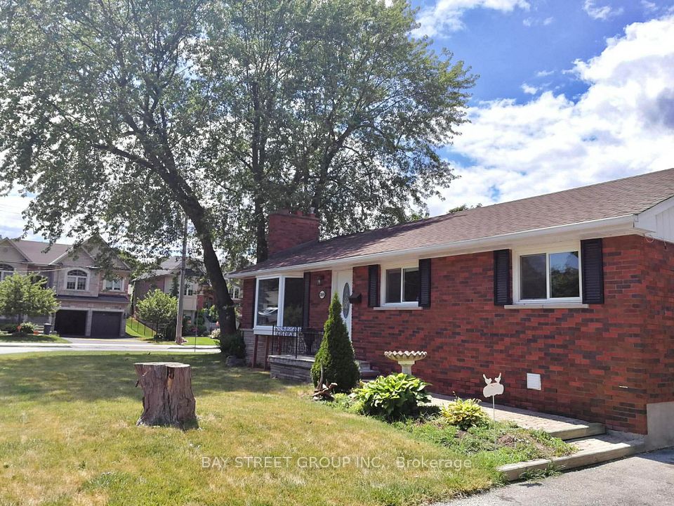 Detached at 3169 Willow Lane Upper, Burlington, ON L7N 2H9, Burlington