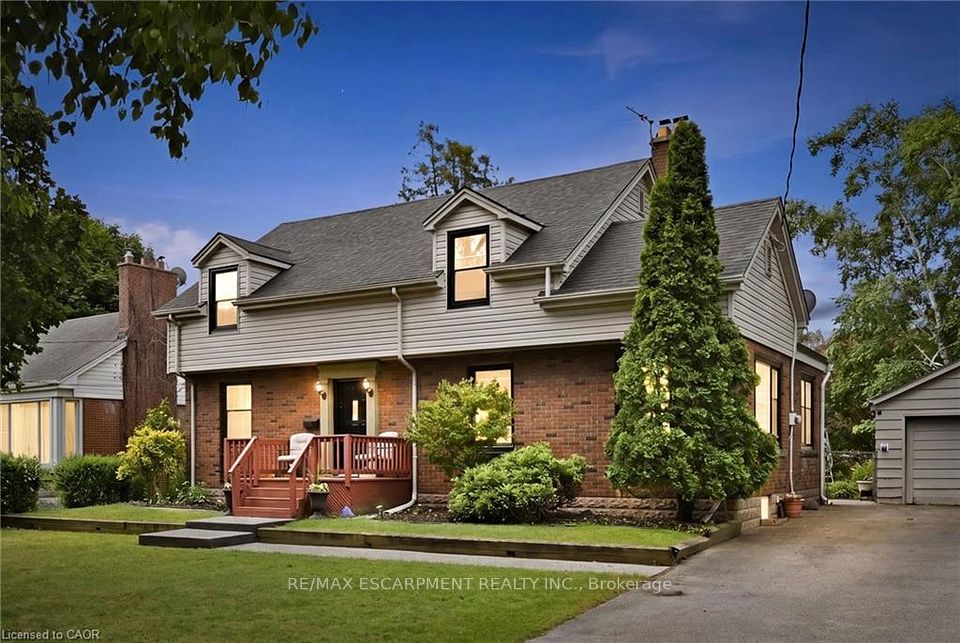 938 CLOVERLEAF Drive, Burlington, ON L7T 3Y9 at 938 CLOVERLEAF Drive, Burlington, ON L7T 3Y9, Burlington, ON, L7T 3Y9