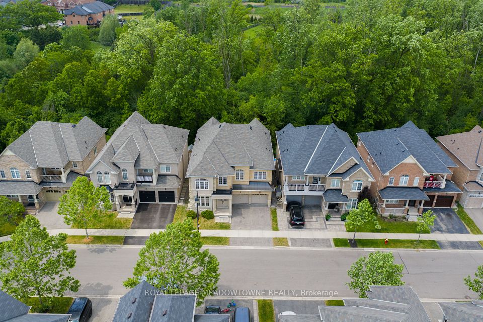 332 McGibbon Drive, Milton, ON L9T 5K7 at 332 McGibbon Drive, Milton, ON L9T 5K7, Milton, ON, L9T 5K7