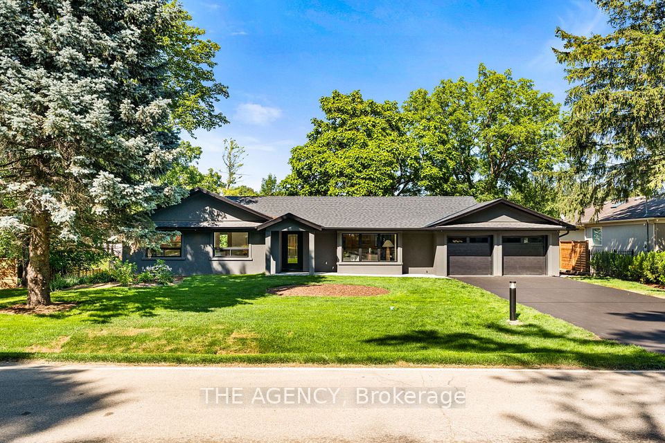 201 Trelawn Avenue, Oakville, ON L6J 4R3 at 201 Trelawn Avenue, Oakville, ON L6J 4R3, Oakville, ON, L6J 4R3