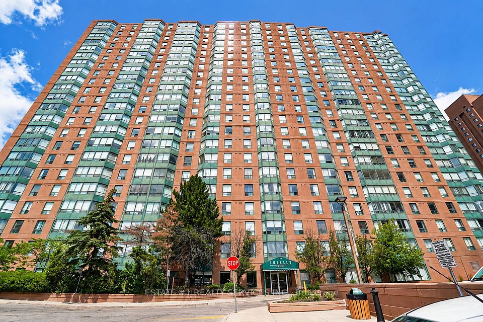 135 Hillcrest Avenue 904, Mississauga, ON L5B 4B1 at 135 Hillcrest Avenue 904, Mississauga, ON L5B 4B1, Mississauga, ON, L5B 4B1