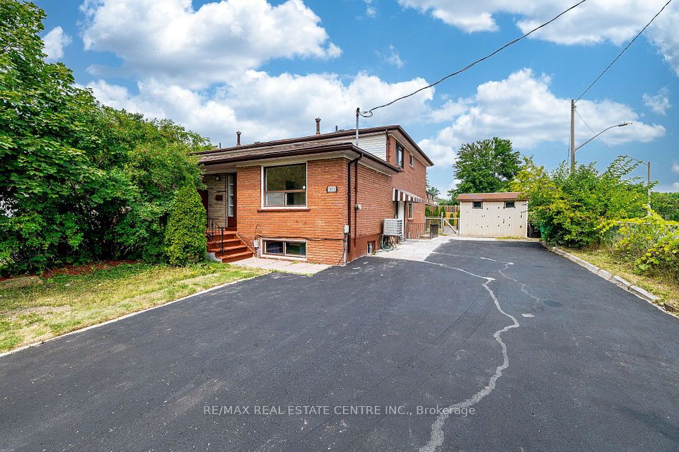 7053 Harwick Drive, Mississauga, ON L4T 3A3 at 7053 Harwick Drive, Mississauga, ON L4T 3A3, Mississauga, ON, L4T 3A3