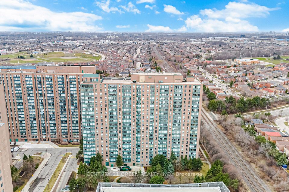 135 Hillcrest Avenue 203, Mississauga, ON L5B 4B1 at 135 Hillcrest Avenue 203, Mississauga, ON L5B 4B1, Mississauga, ON, L5B 4B1