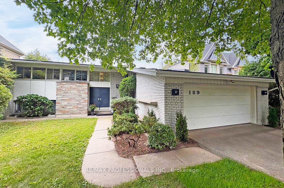 189 Edenbridge Drive, Toronto, ON M9A 3G7 at 189 Edenbridge Drive, Toronto, ON M9A 3G7, Toronto W08, ON, M9A 3G7