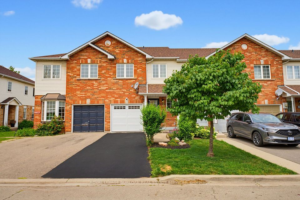 4425 Peter Drive, Burlington, ON L7L 6S7 at 4425 Peter Drive, Burlington, ON L7L 6S7, Burlington, ON, L7L 6S7