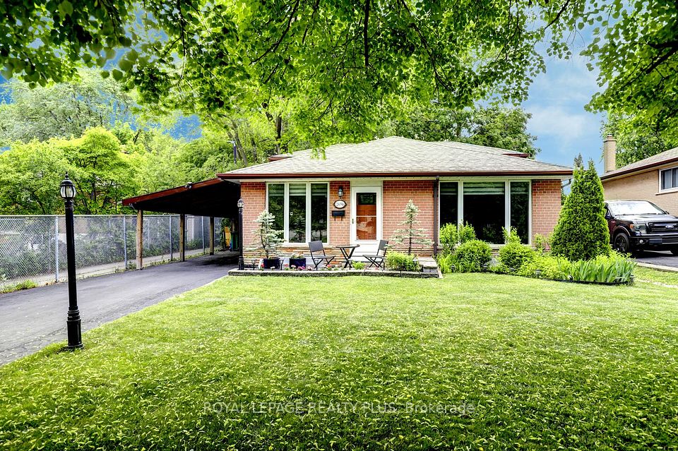 2694 Truscott Drive, Mississauga, ON L5J 2B7 at 2694 Truscott Drive, Mississauga, ON L5J 2B7, Mississauga, ON, L5J 2B7