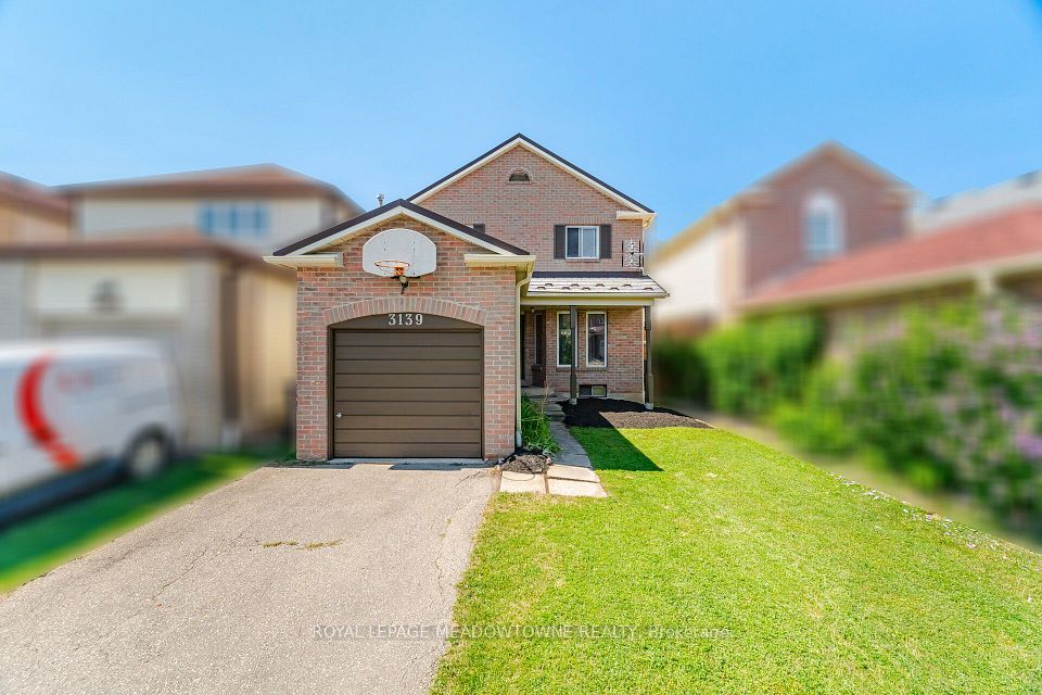 3139 Cambourne Crescent, Mississauga, ON L5N 5E8 at 3139 Cambourne Crescent, Mississauga, ON L5N 5E8, Mississauga, ON, L5N 5E8