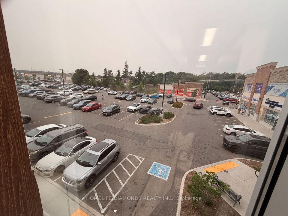 3465 PLATINUM Road 220, Mississauga, ON L5M 2S1
