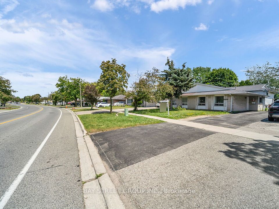 3068 Morning Star Drive, Mississauga, ON L4T 1X2 at 3068 Morning Star Drive, Mississauga, ON L4T 1X2, Mississauga, ON, L4T 1X2