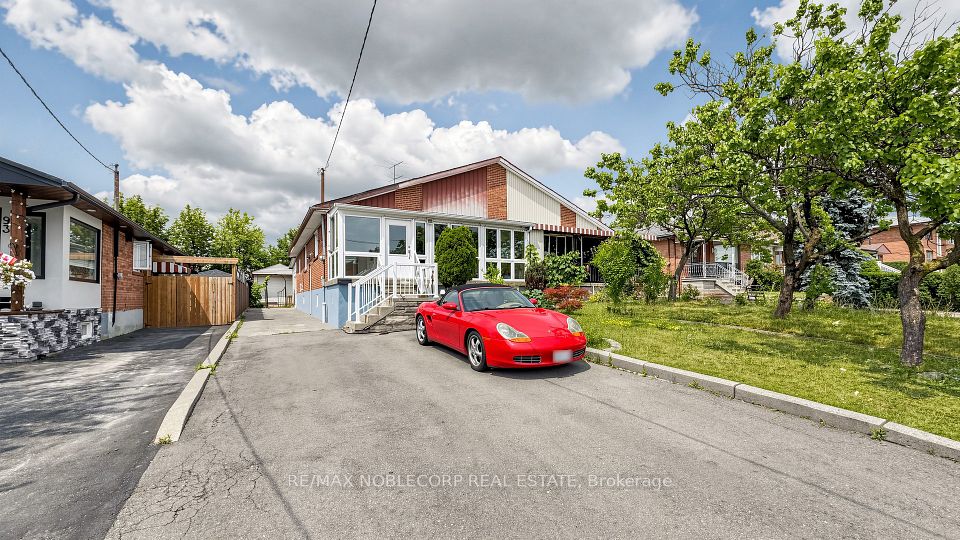 95 Snowood Court, Toronto, ON M3N 1E7 at 95 Snowood Court, Toronto, ON M3N 1E7, Toronto W05, ON, M3N 1E7